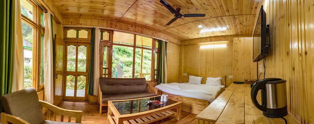 帕尔瓦蒂库提雅住宿加早餐旅馆 卡索尔 外观 照片