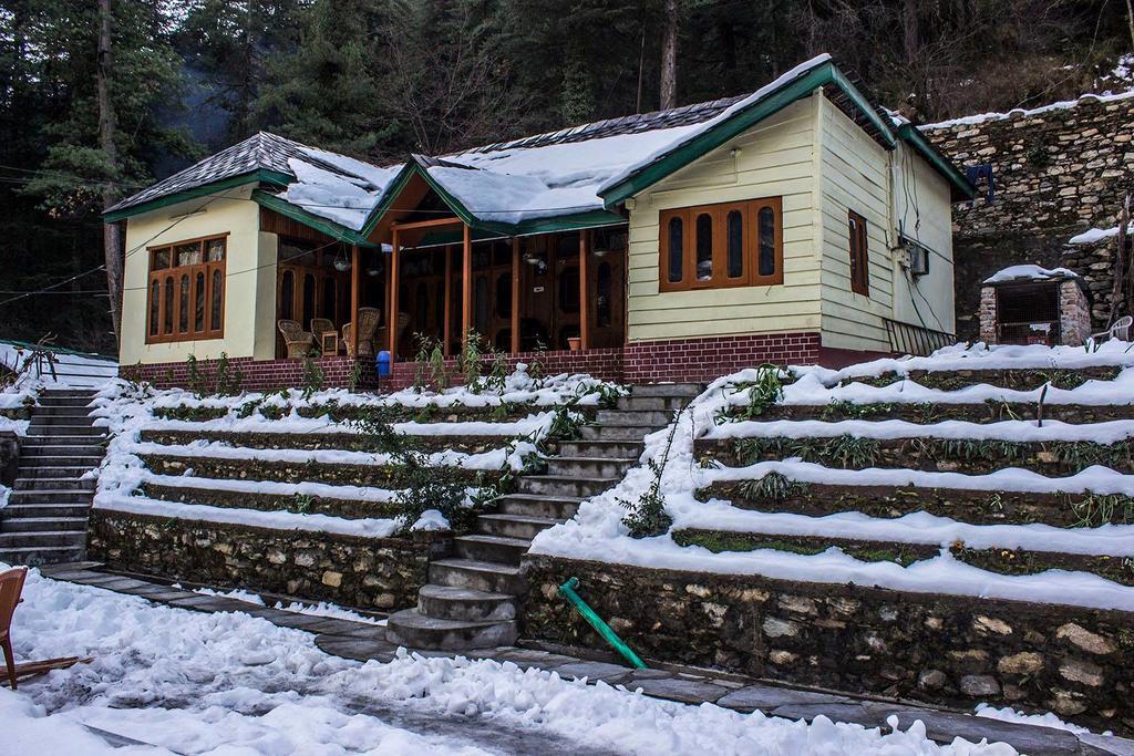 帕尔瓦蒂库提雅住宿加早餐旅馆 卡索尔 外观 照片